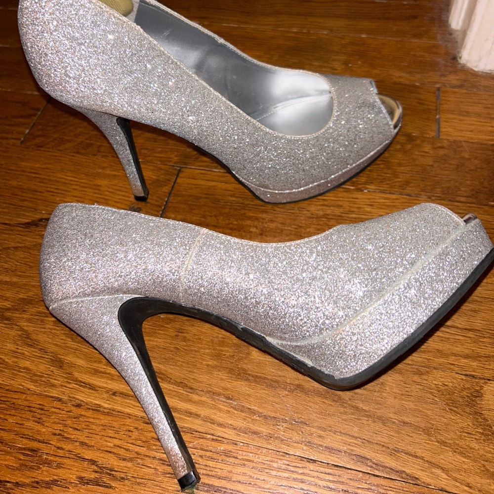 High heels - Picture 4 of 5